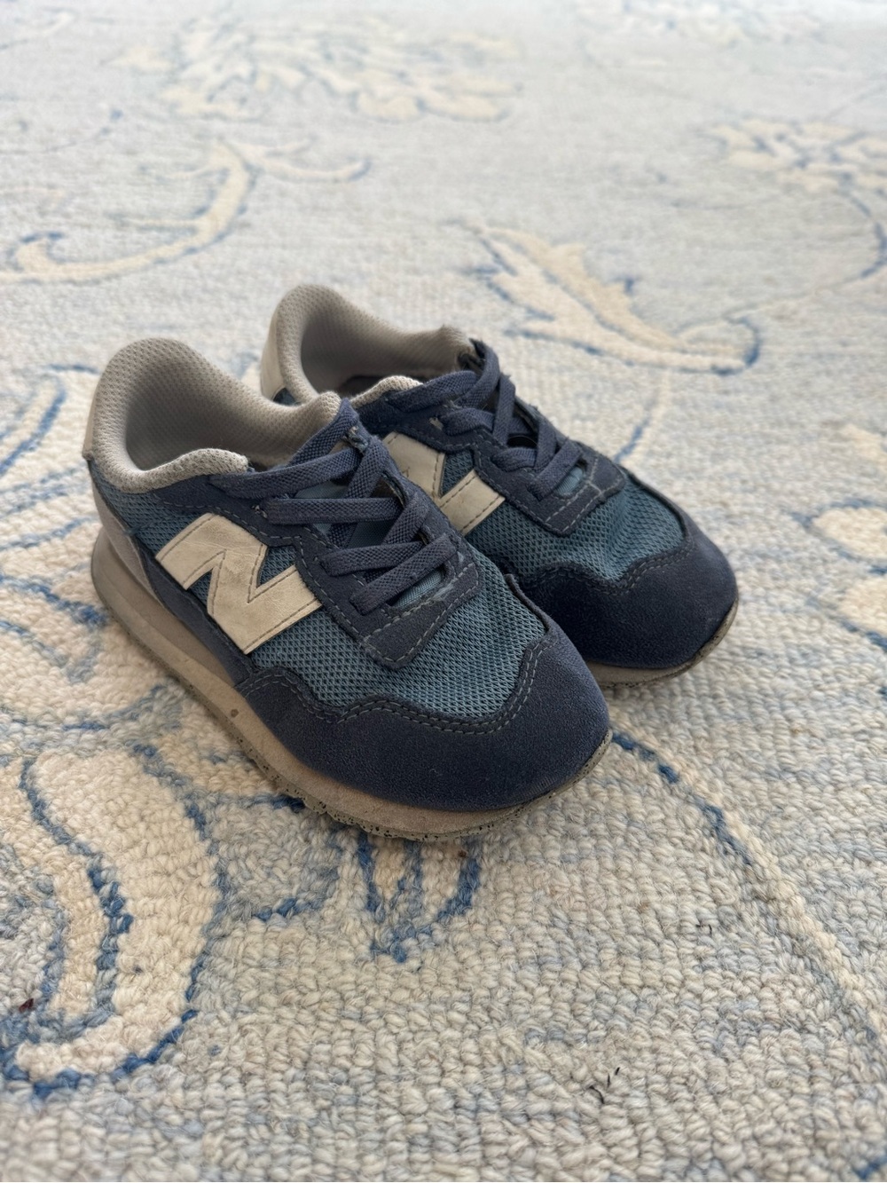 Toddler New Balance 237. Size 10